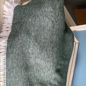 Matouk Pezzo throw in Jade